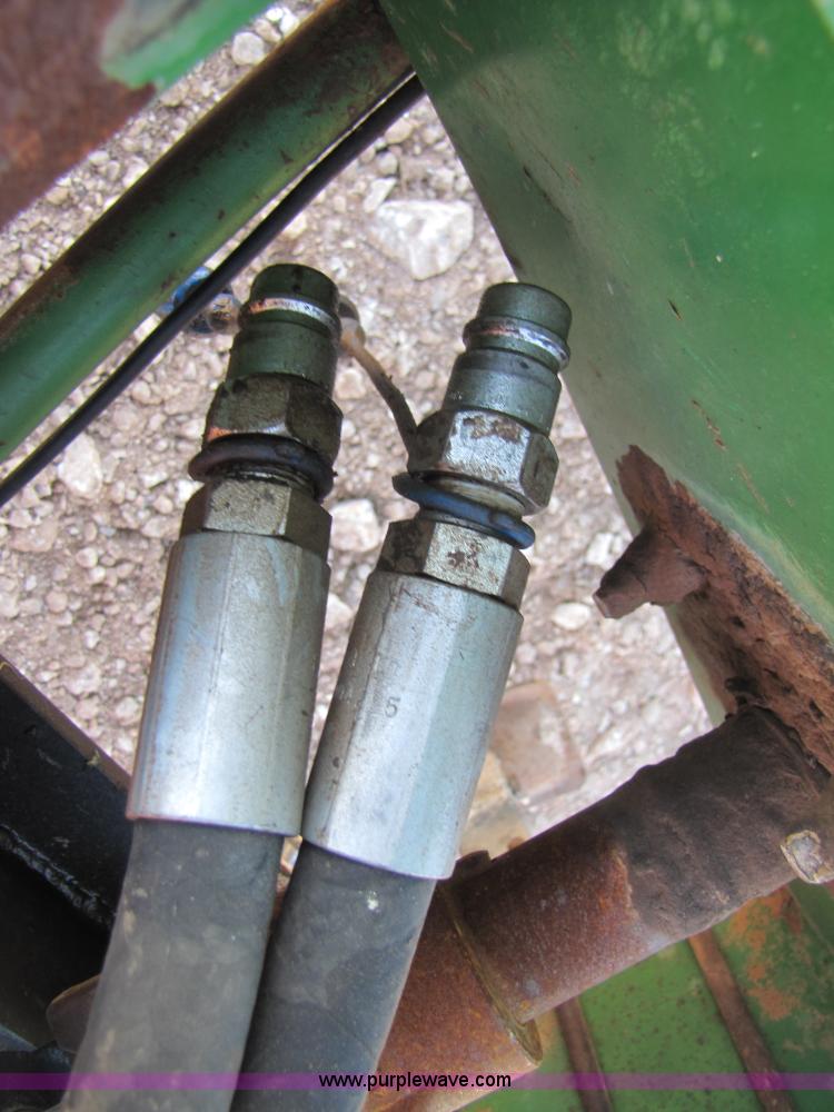 image for item 3497 Brent 920 grain cart