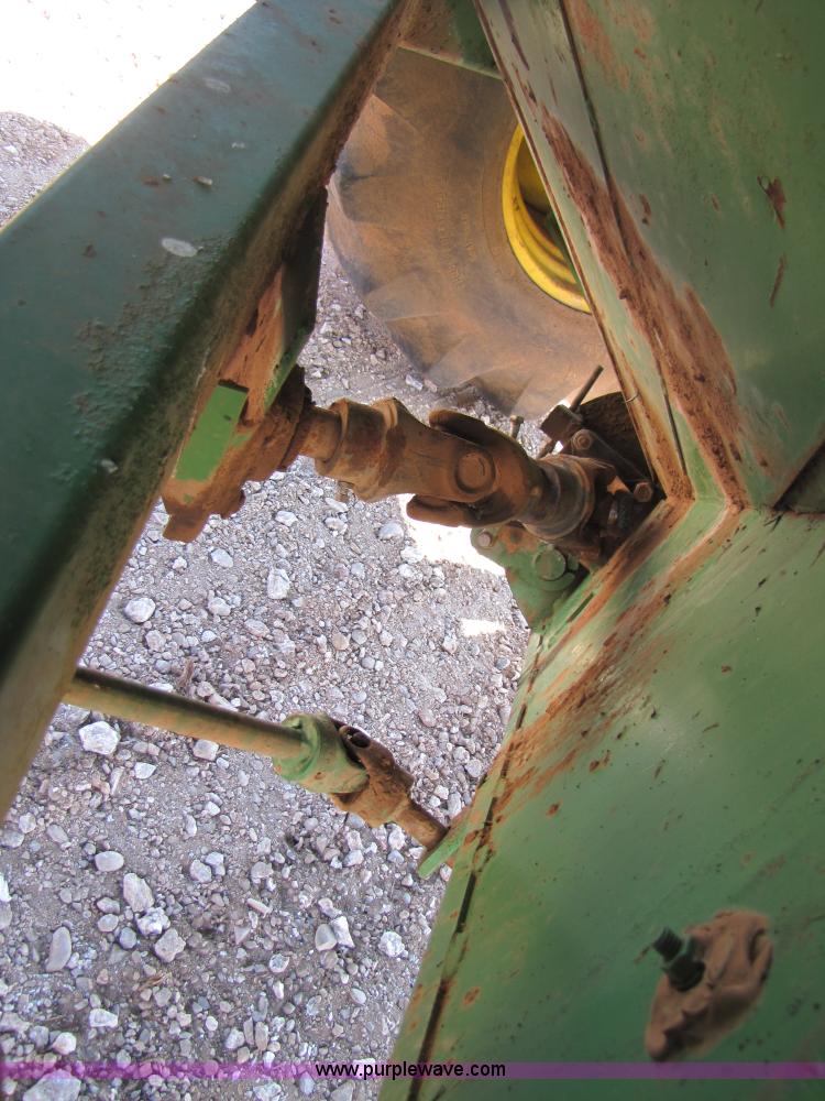 image for item 3497 Brent 920 grain cart