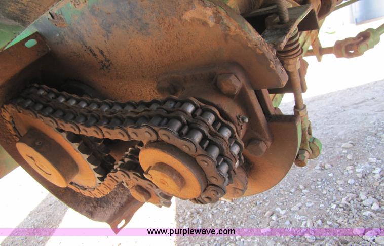 image for item 3497 Brent 920 grain cart