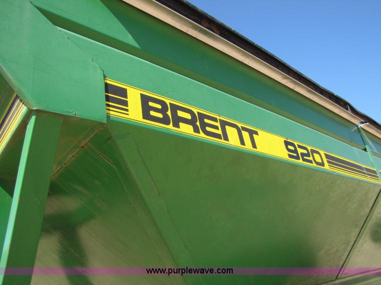 image for item 3497 Brent 920 grain cart