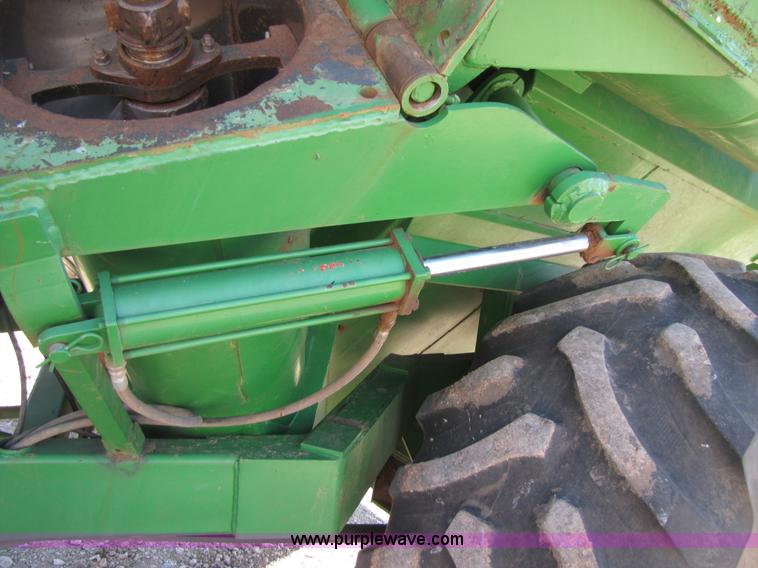 image for item 3497 Brent 920 grain cart