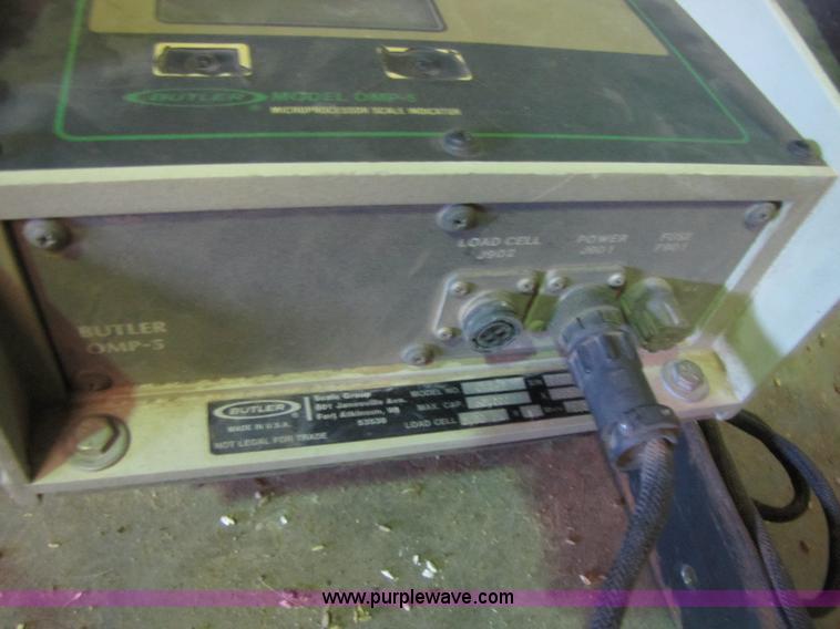 image for item 3497 Brent 920 grain cart