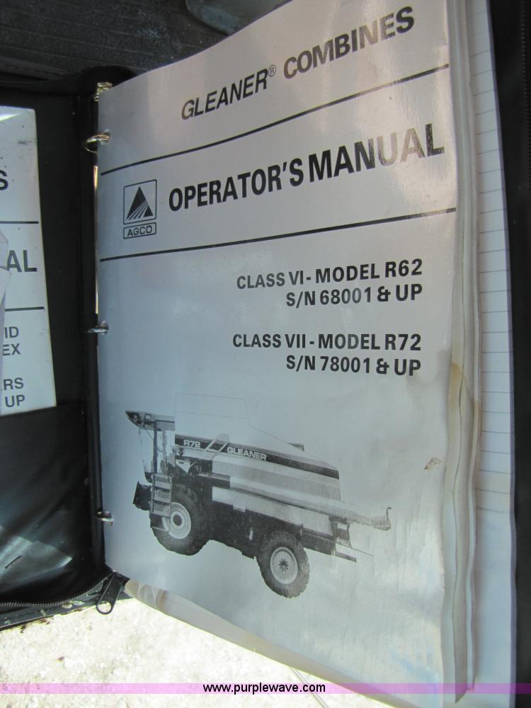 image for item 3498 1998 Gleaner R72 4WD combine