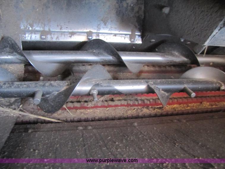 image for item 3498 1998 Gleaner R72 4WD combine