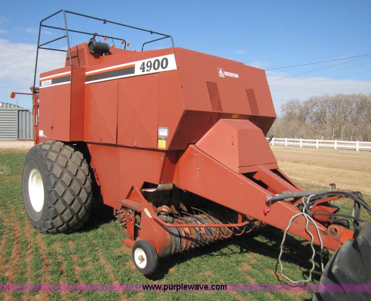 image for item 3502 1994 Hesston 4900 square baler