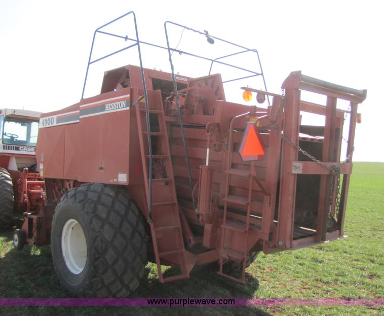 image for item 3502 1994 Hesston 4900 square baler