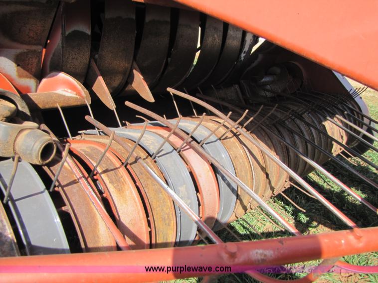 image for item 3502 1994 Hesston 4900 square baler