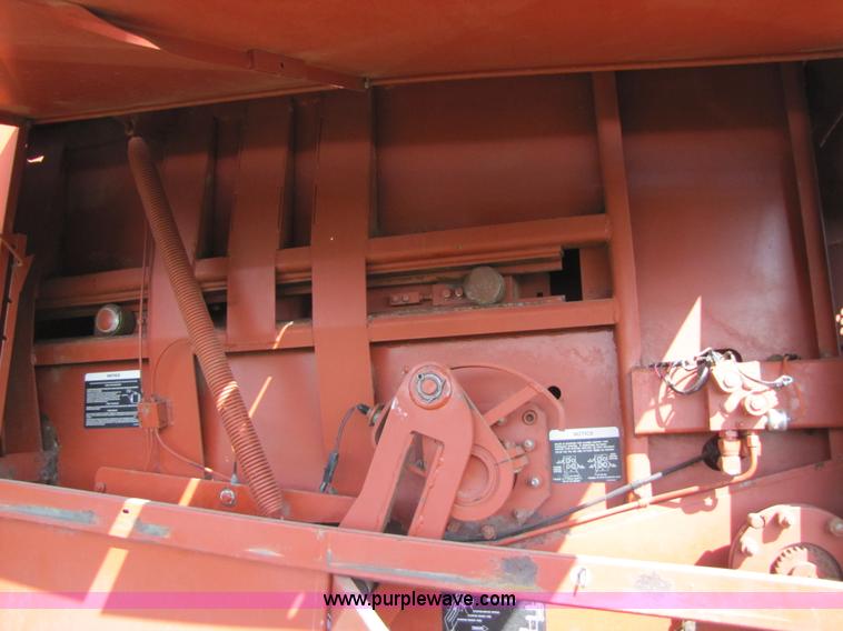 image for item 3502 1994 Hesston 4900 square baler