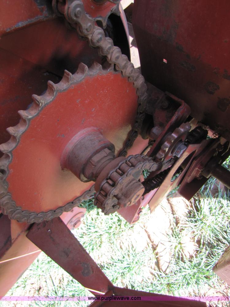 image for item 3502 1994 Hesston 4900 square baler