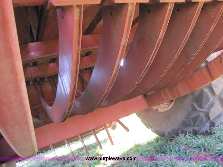 image for item 3502 1994 Hesston 4900 square baler