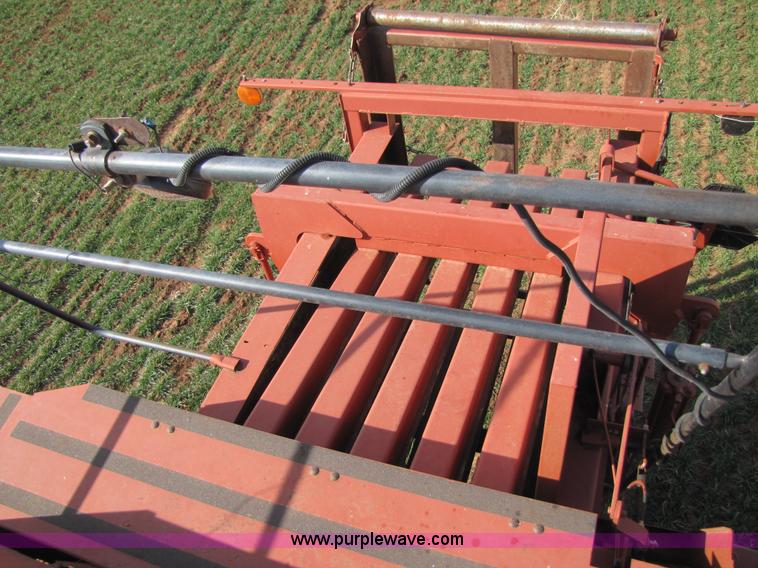 image for item 3502 1994 Hesston 4900 square baler