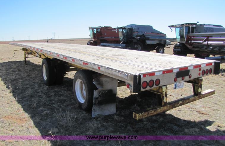 image for item 3511 1997 Transcraft Eagle W2 50' flatbed trailer