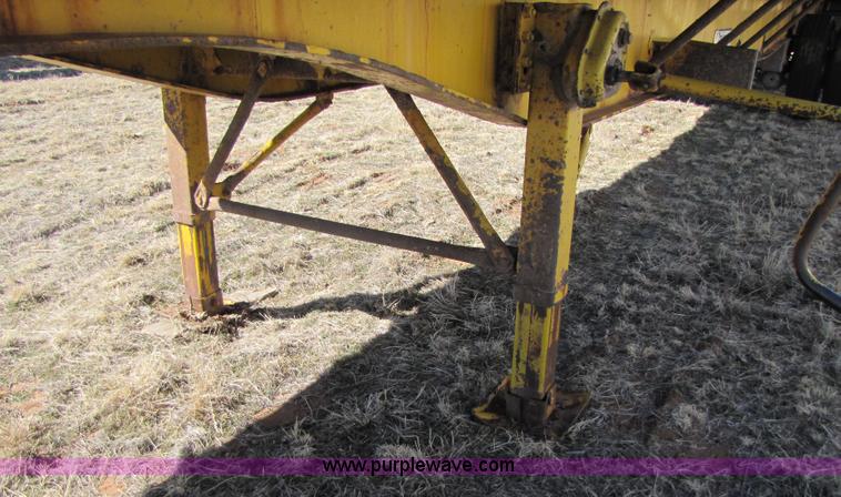 image for item 3511 1997 Transcraft Eagle W2 50' flatbed trailer