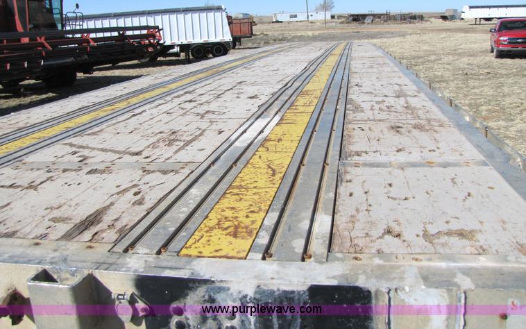 image for item 3511 1997 Transcraft Eagle W2 50' flatbed trailer