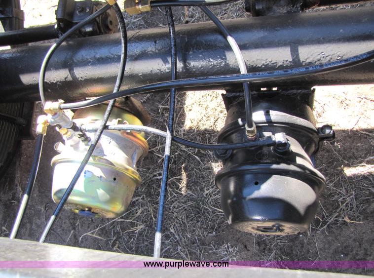 image for item 3512 1978 Jantz 6N-LP expandable combine/sprayer trailer