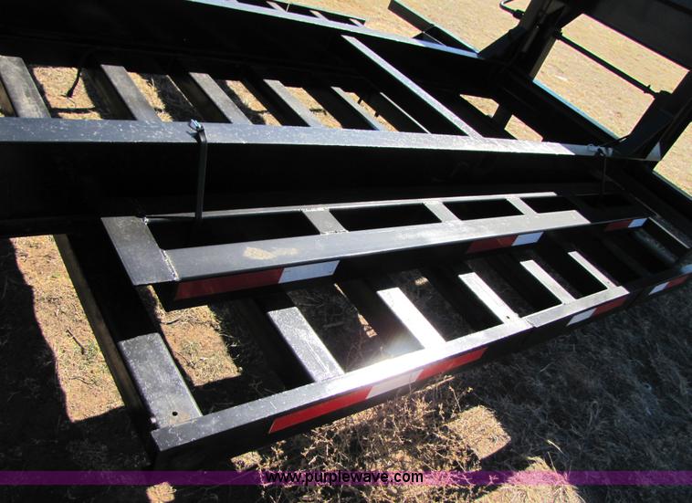 image for item 3512 1978 Jantz 6N-LP expandable combine/sprayer trailer