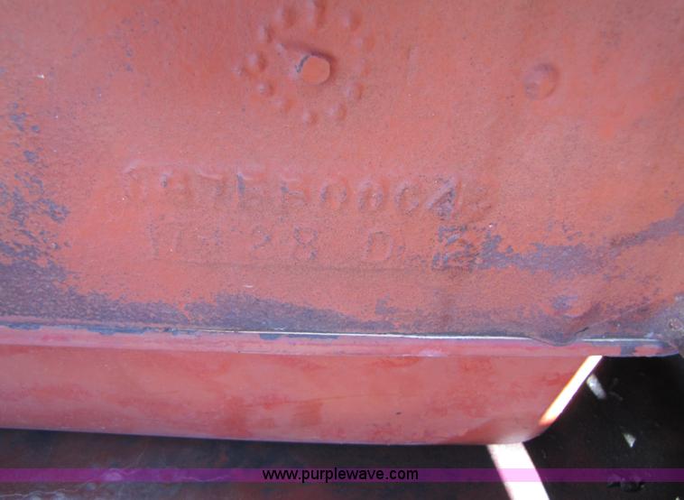 image for item 3513 1980 International 1480 combine