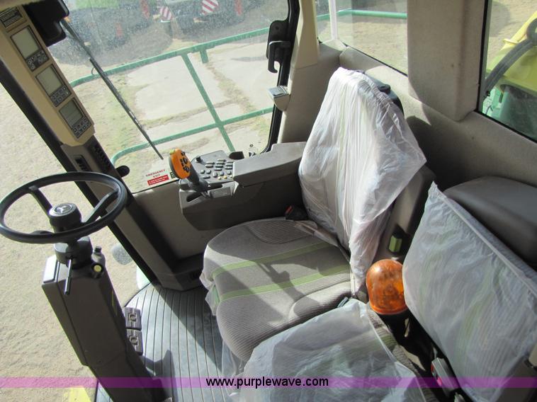 image for item 3515 2009 John Deere 7750 self propelled forage harvester