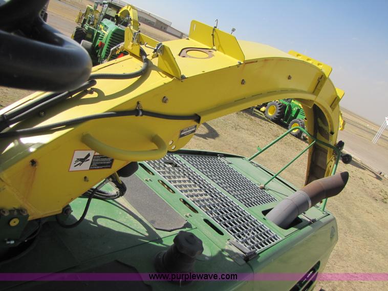 image for item 3515 2009 John Deere 7750 self propelled forage harvester