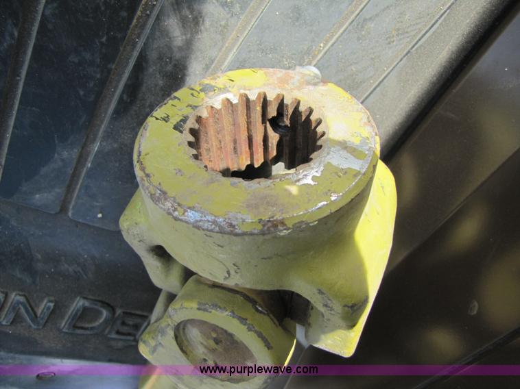 image for item 3515 2009 John Deere 7750 self propelled forage harvester