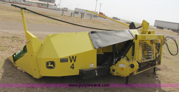 image for item 3516 2009 John Deere 678 rotary harvesting forage head