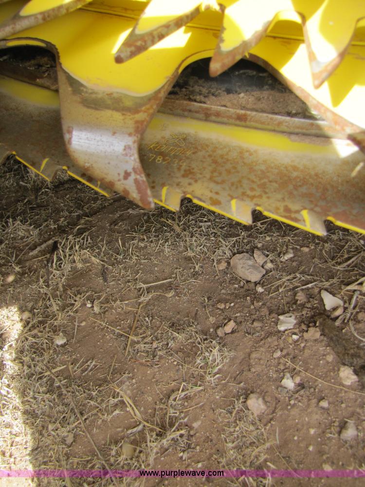 image for item 3516 2009 John Deere 678 rotary harvesting forage head