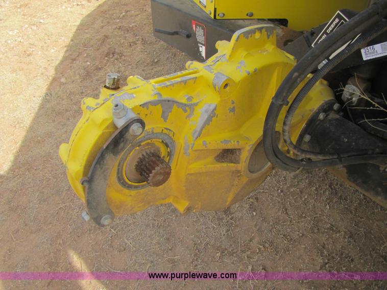 image for item 3516 2009 John Deere 678 rotary harvesting forage head