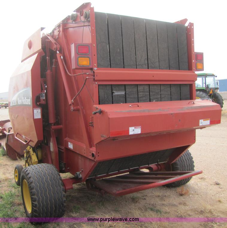 image for item 3520 2003 New Holland BR780 5'x6' round baler