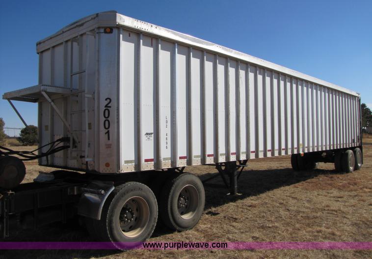 image for item 3523 2001 Red River 48' live bottom belted trailer