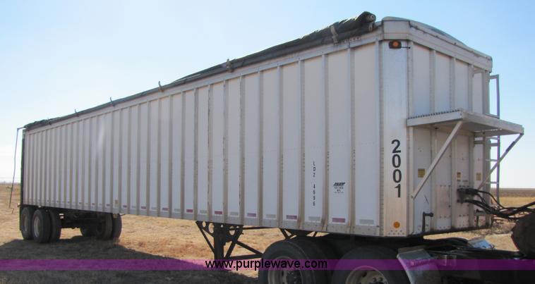 image for item 3523 2001 Red River 48' live bottom belted trailer