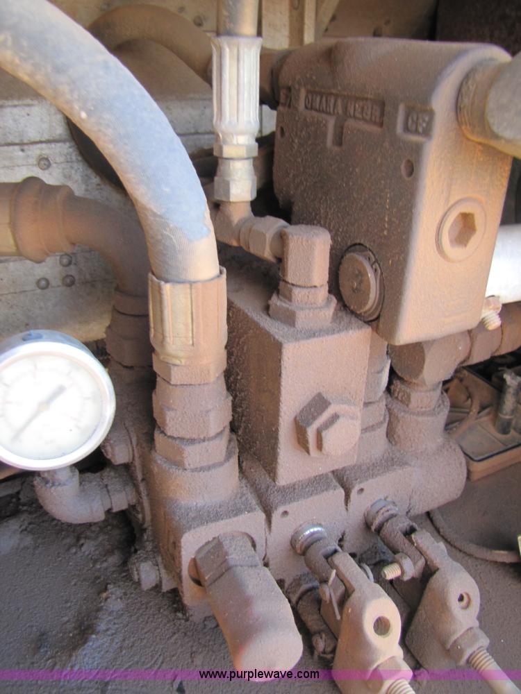 image for item 3523 2001 Red River 48' live bottom belted trailer