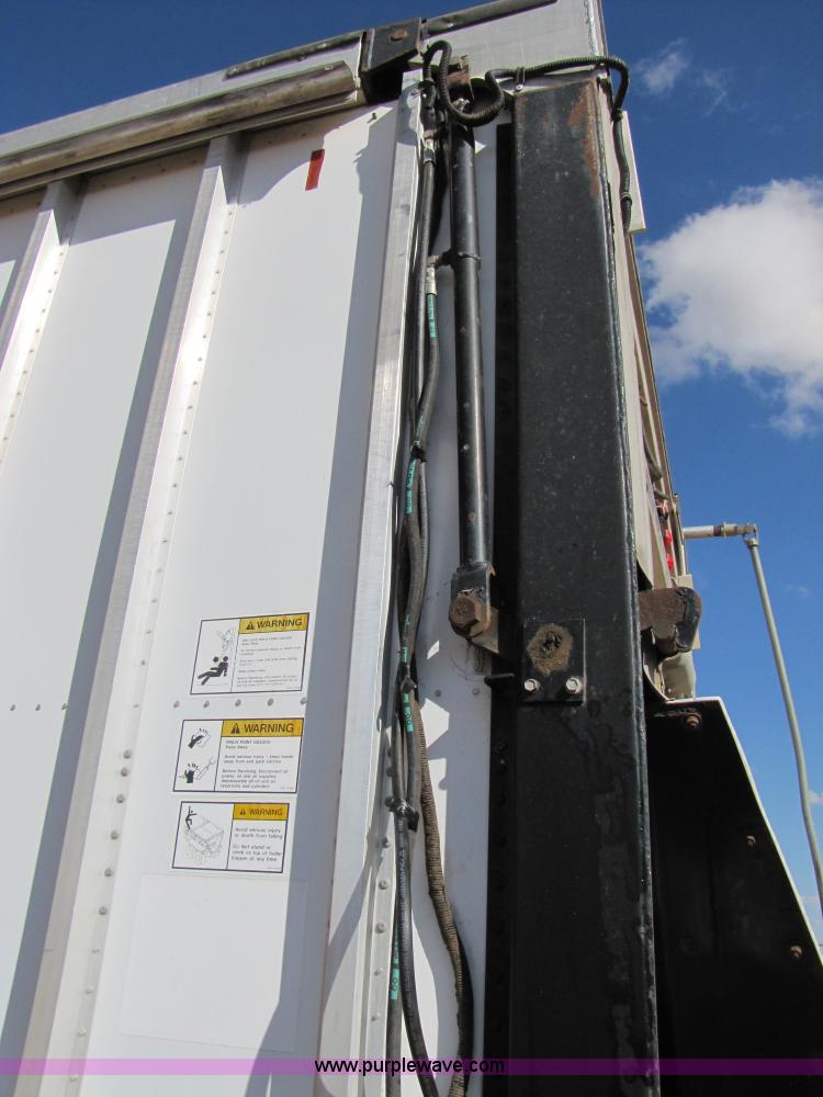 image for item 3523 2001 Red River 48' live bottom belted trailer