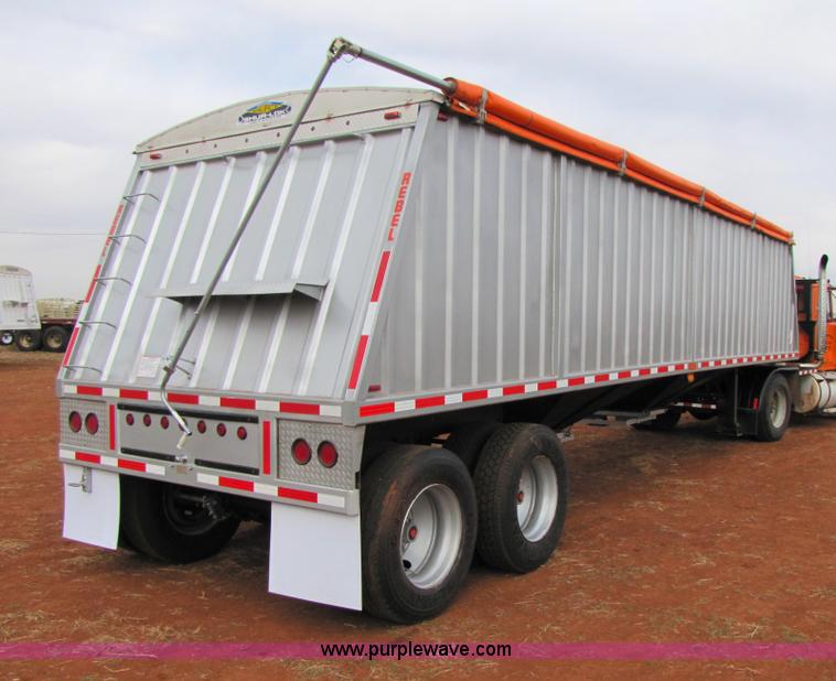 image for item 3555 2011 Rebel 34' double hopper grain trailer