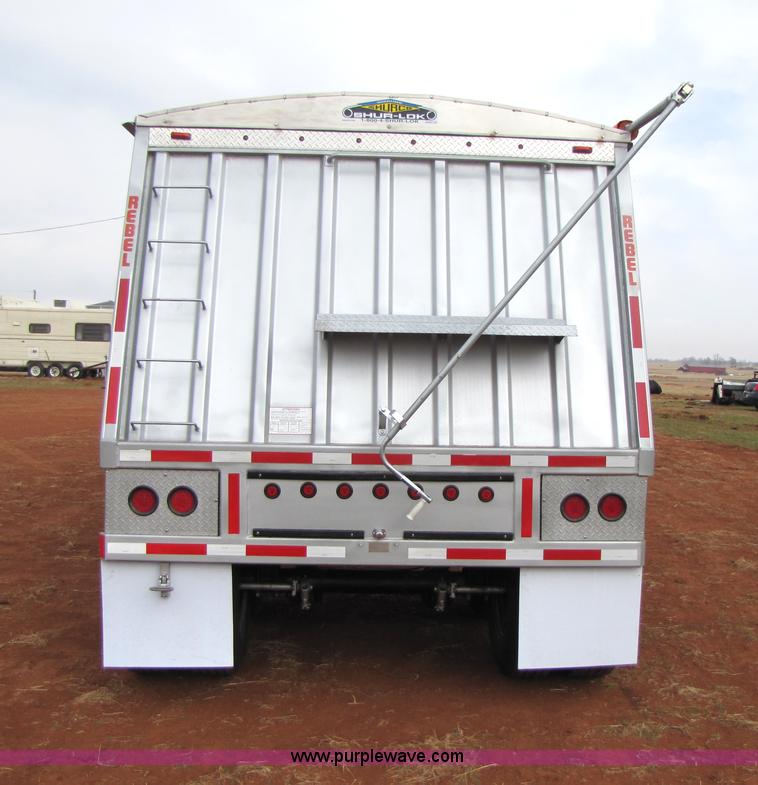 image for item 3555 2011 Rebel 34' double hopper grain trailer