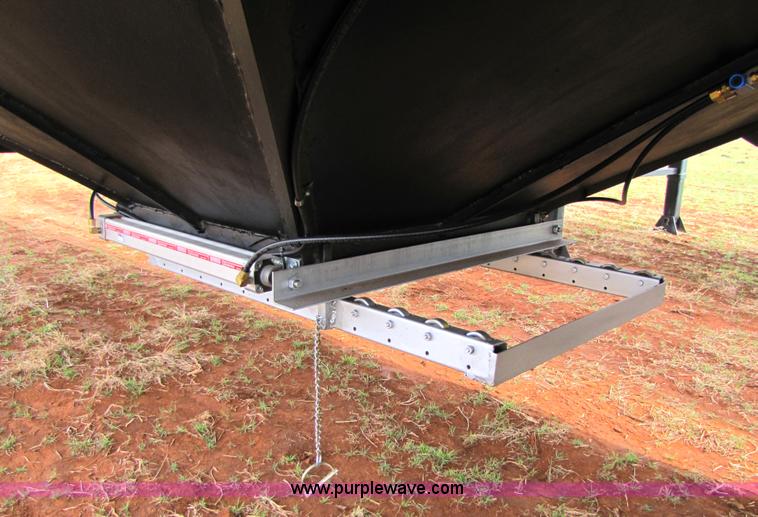 image for item 3555 2011 Rebel 34' double hopper grain trailer