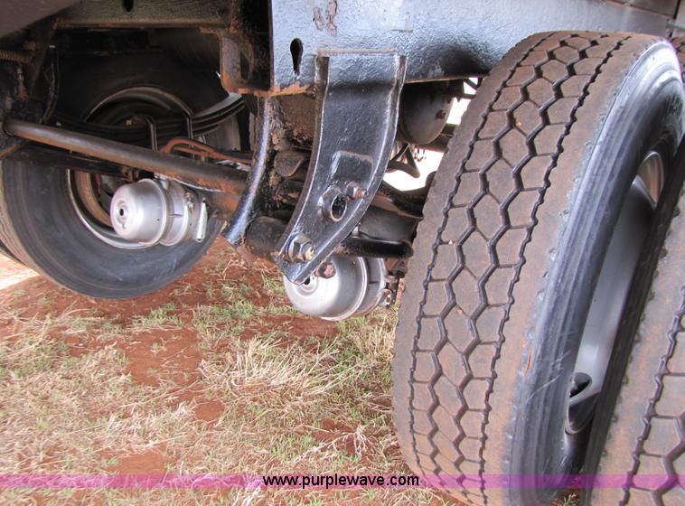 image for item 3555 2011 Rebel 34' double hopper grain trailer