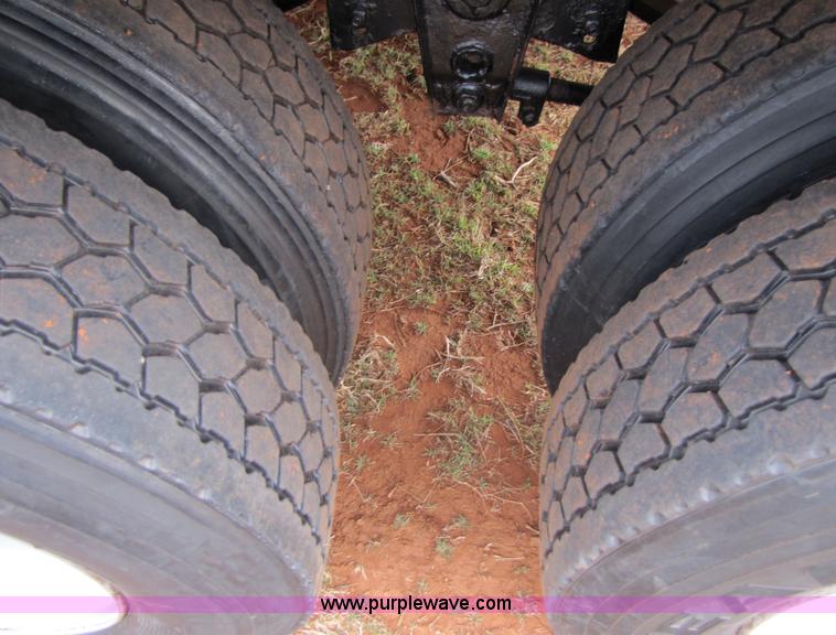 image for item 3555 2011 Rebel 34' double hopper grain trailer