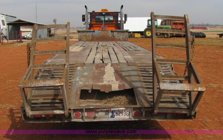 image for item 3556 1978 Great Dane 50' drop deck semi trailer