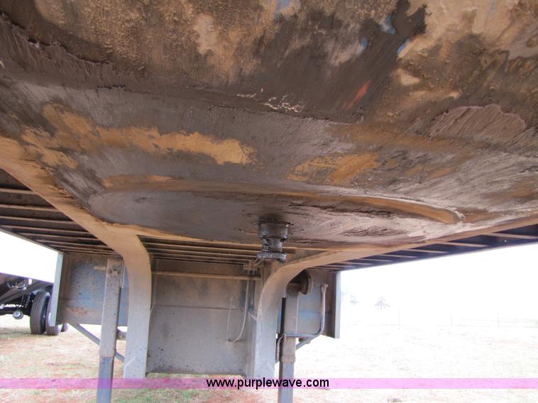 image for item 3556 1978 Great Dane 50' drop deck semi trailer