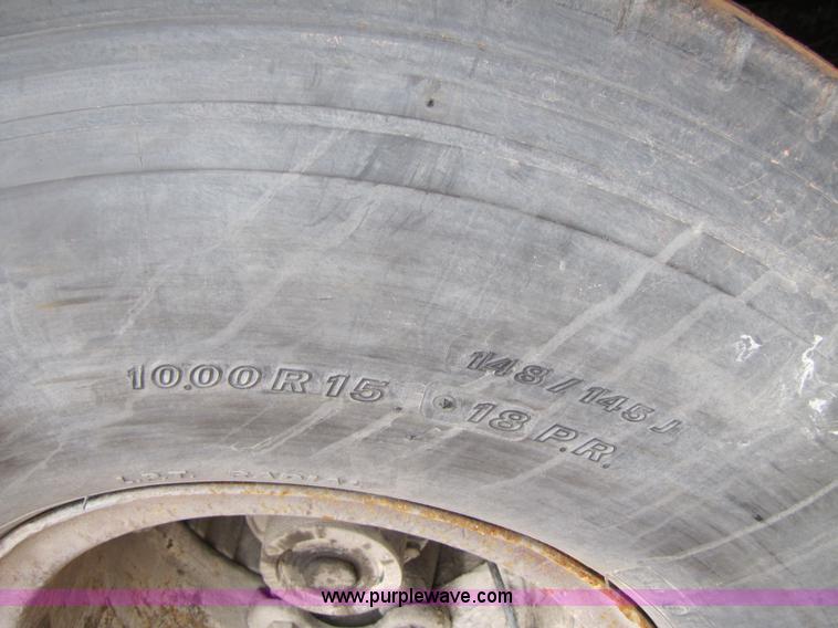 image for item 3556 1978 Great Dane 50' drop deck semi trailer