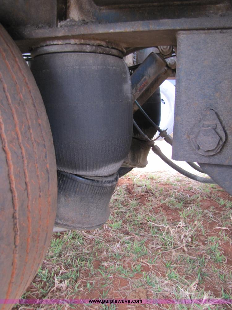 image for item 3556 1978 Great Dane 50' drop deck semi trailer