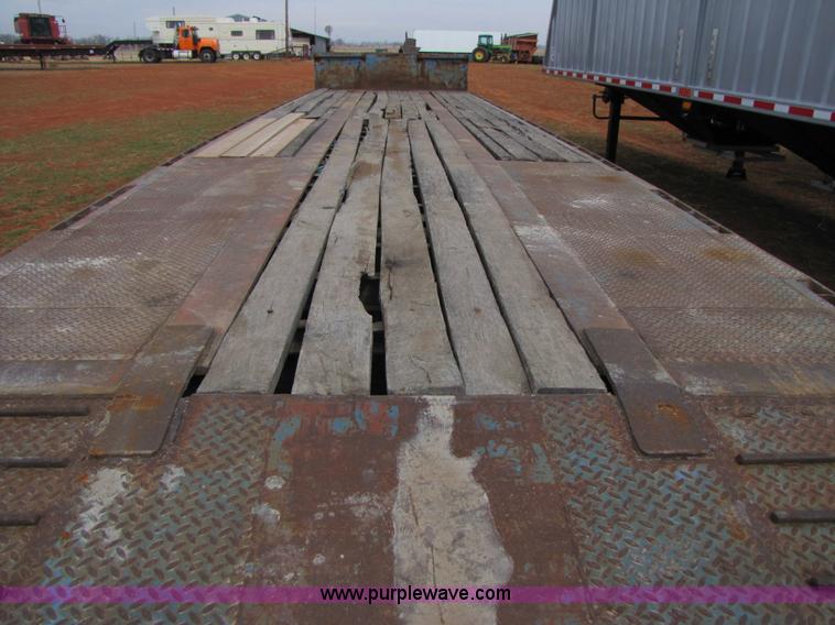 image for item 3556 1978 Great Dane 50' drop deck semi trailer