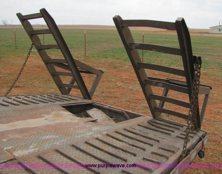 image for item 3556 1978 Great Dane 50' drop deck semi trailer