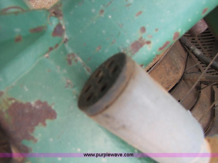 image for item 4223 1999 KMC peanut combine