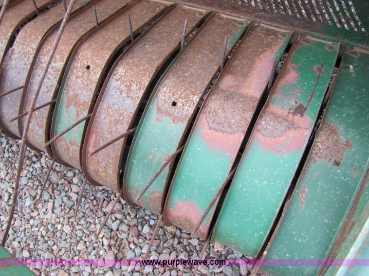 image for item 4223 1999 KMC peanut combine