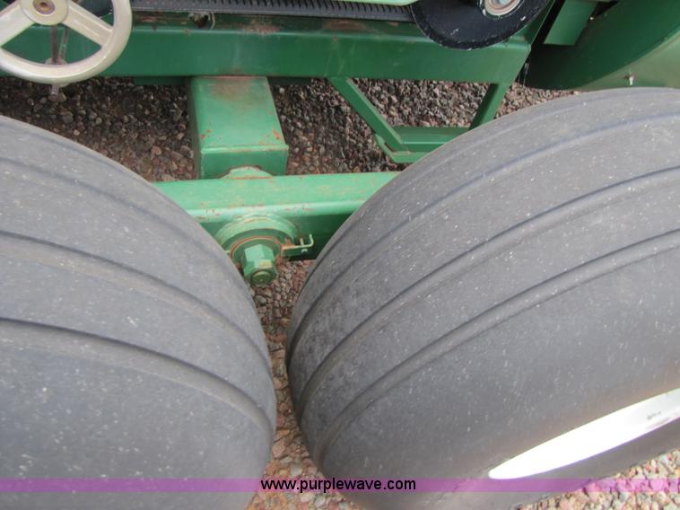 image for item 4223 1999 KMC peanut combine