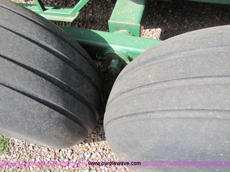 image for item 4223 1999 KMC peanut combine