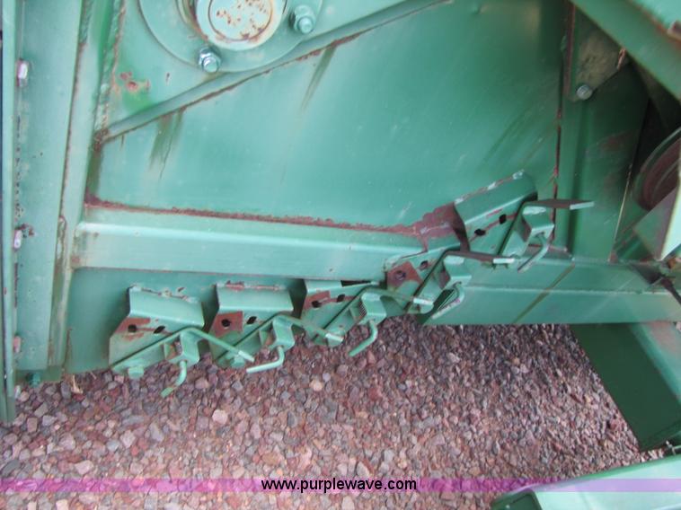 image for item 4223 1999 KMC peanut combine