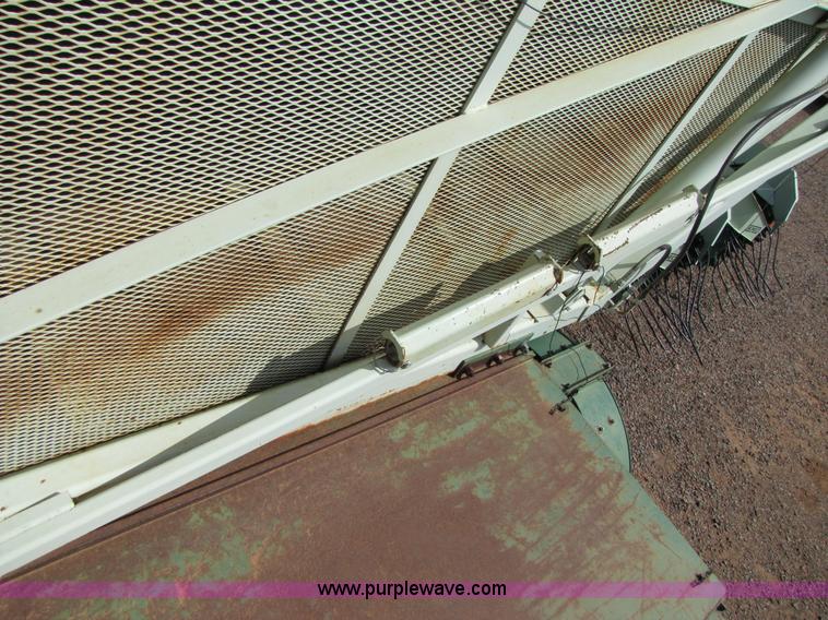 image for item 4223 1999 KMC peanut combine