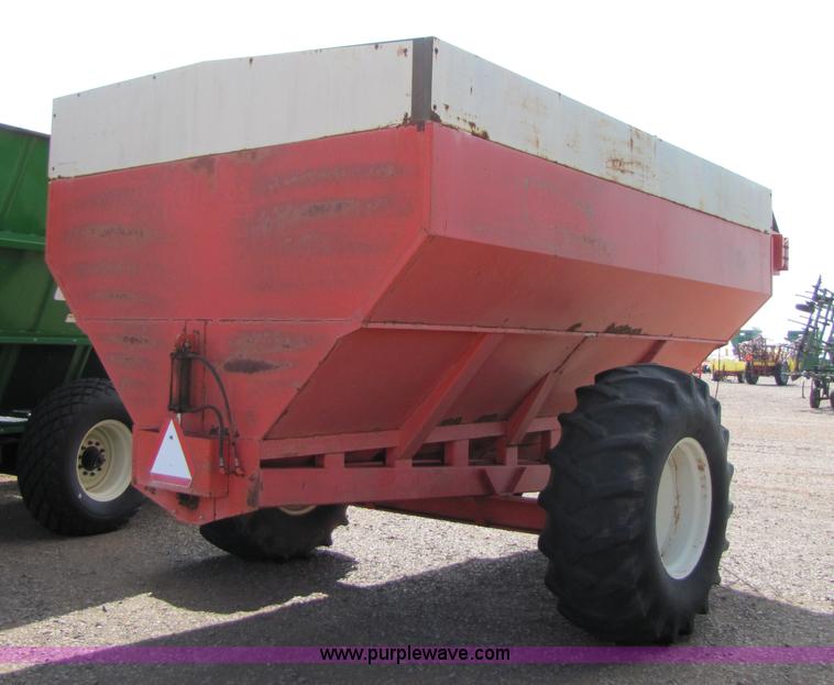 image for item 4224 Killbros 1200 grain cart